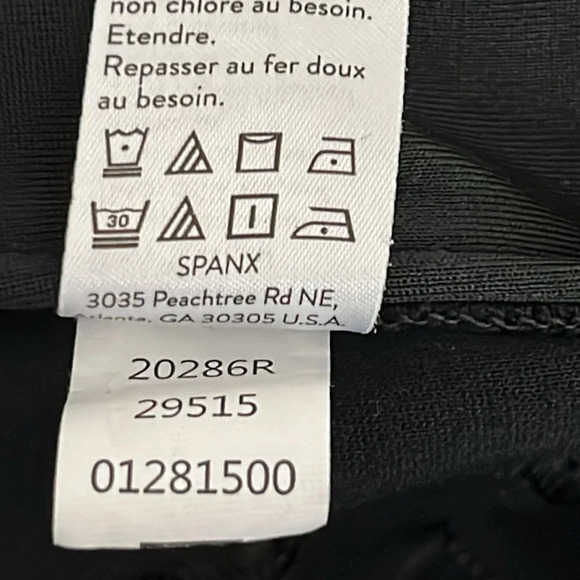 SPANX Ankle Piped Skinny Perfect Pants in Classic Black - Size Medium - Picture 9 of 9